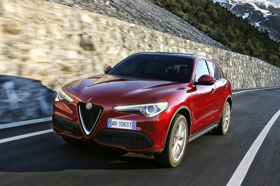 ALFA ROMEO І ABARTH СВЯТКУЮТЬ НАГОРОДУ «QATAR CAR OF THE YEAR» 2019